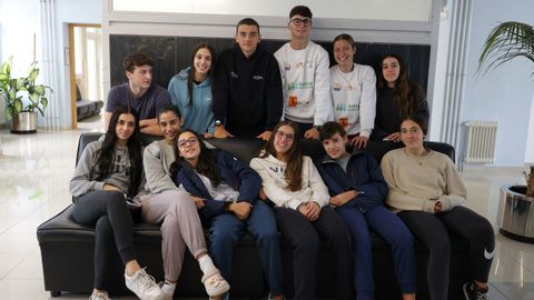 Algunos de los deportistas que compaginan entrenamientos y clases en el CTGD de Pontevedra