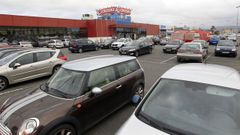 Imagen de archivo del Eroski en Ribadeo, hipermercado, en el pol�gono de Vilar