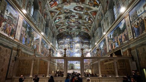 El &laquo;Juicio Final&raquo; de Miguel &Aacute;ngel durante su restauraci&oacute;n en la Capilla Sixtina.