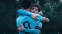 Los jugadores del Celta Juvenil A �ngel Davila y Xandre Fraga, celebran un gol en la �ltima jornada ante el Lugo.