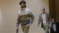 El escritor David Ucl�s, acompa�ado por Javier Pintor y Xavier Seoane, present� en el Conservatorio de A Coru�a su �ltima novela, �La ciudad de las luces muertas�