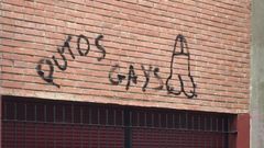 Pintadas hom�fobas y machistas en el Instituto Santa B�rbara de La Felguera, Langreo