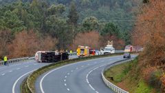 Accidente en la AP-9 a la altura de Portas
