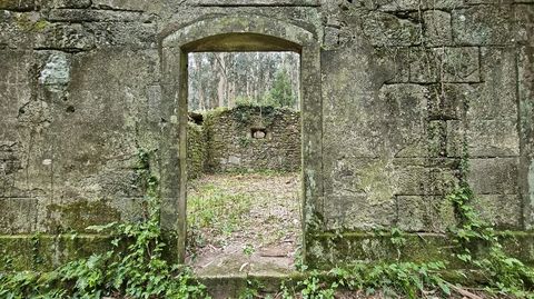 Isla de Tambo. Iglesia en ruinas