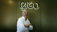 Manuel Balseiro, Nito, en el restaurante que fund� con su mujer en 1970 en Augadoce, en Area