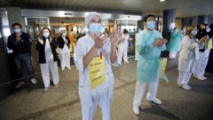 Protesta de trabajadores convocada por varios sindicatos durante la pandemia en el Hospital Montecelo de Pontevedra