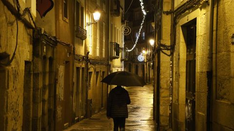 La zona sur del casco hist�rico de Ourense sin iluminaci�n de Navidad