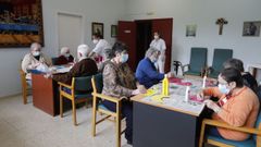 En la residencia San Carlos los mayores han recuperado sus actividades grupales y talleres