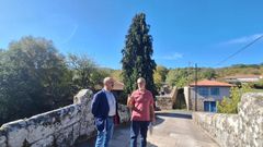 El presidente de la Confederacin Hidrogrfica del Mio-Sil (CHMS), Jos Antonio Quiroga, y el alcalde de Vilar de Barrio, Manuel Conde