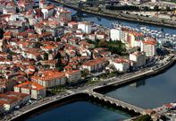 Uno de los proyectos pretende ubicar el crematorio en la cabecera del puente del Burgo.