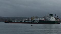 Atraca por primera vez en A Coru�a un petrolero propulsado por gas licuado