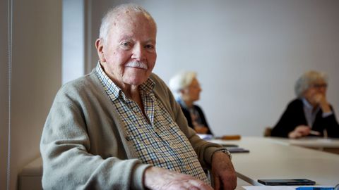 Charles Paxton en el centro cívico de la Ciudad Vieja