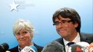 Clara Ponsat�, junto a Carles Puigdemont, en Bruselas