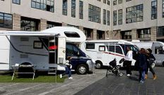 Las autocaravanas despertaron el inter�s de las familias.