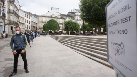 As colas eran notables na Praza Maior