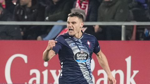 Ferran Jutgl�, celebrando el gol del empate del Celta ante el Girona.