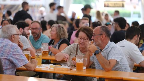 Asistentes al Oktoberfest de Gij�n