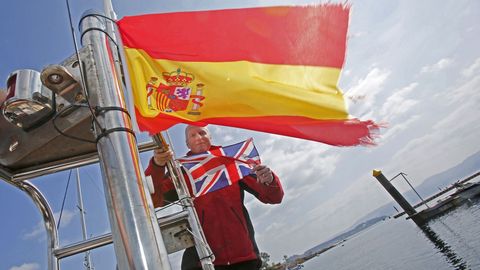 Matthew Taylor lleva un ao viviendo en Galicia y est casado con una gallega, con la que tiene dos hijas  