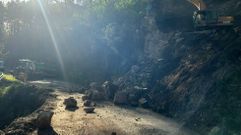 Las obras incluyen el uso de maquinaria pesada para asegurar las laderas contra m�s desprendimientos