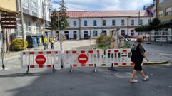 Seales advirtiendo del corte de la plaza en su confluencia con la calle Leopoldo Calvo Sotelo