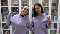 Paula y Laidismary, en la tienda que acaban de abrir juntas en el n�mero 15 de la calle Alejandro Outeiri�o de la capital ourensana.