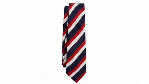 Corbata de hombre Rushmore de seda con estampado de rayas rojas, blancas y azules. Precio: 52 euros