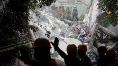 Cadena humana tras el terremoto en M�xico