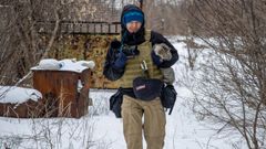 El fot�grafo ucraniano Maksim Levin en un foto reciente en la regi�n de Donetsk