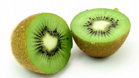 Baya: Fruto carnoso y jugoso, con muchas semillas dispuestas entre la carne.