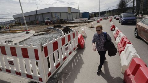 Las obras incluyen cambios en la avenida de Arteixo que permitir�n realizar nuevos giros.