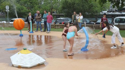 Inauguración del parque de juegos de agua de Pontevedra