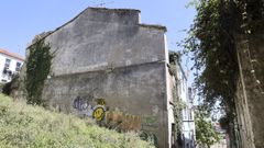 Calle en la que ocurri� el derrumbe interior de un edificio, en Ferrol Vello.