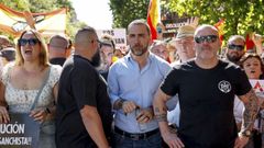 El empresario y comisionista por la compra de mascarillas en el caso �balos, V�ctor de Aldama (centro).