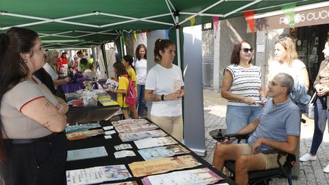 A Valenz. Puesto de Solidaridad Intergeneracional en el Quinto Paseo da Sade por Barbads.
