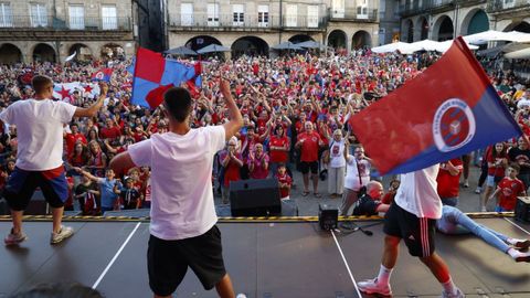 Celebraci�n del ascenso de la UD Ourense a Primera Federaci�n en la plaza Mayor de la ciudad.