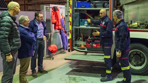 Menor visit el parque de bomberos del polgono de San Cibrao das Vias