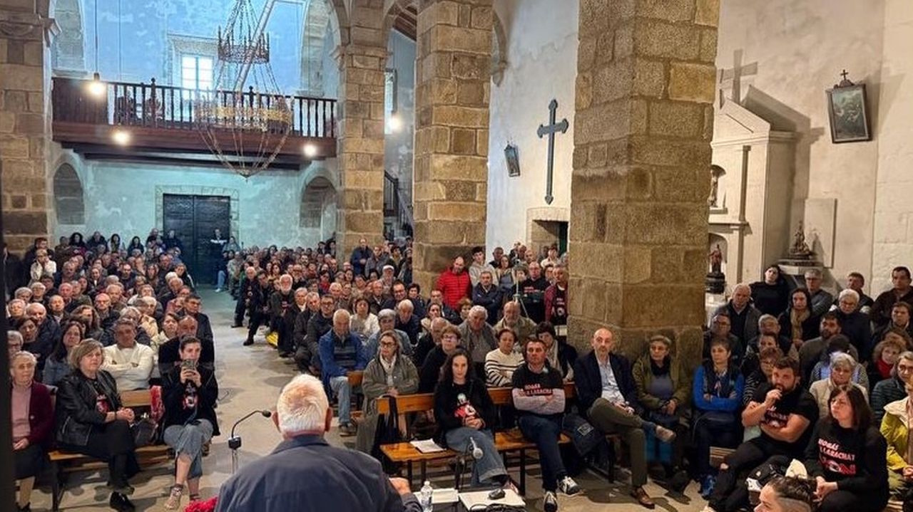 El monasterio de San Pedro de Soandres acogió unas charlas sobre la planta de biogás