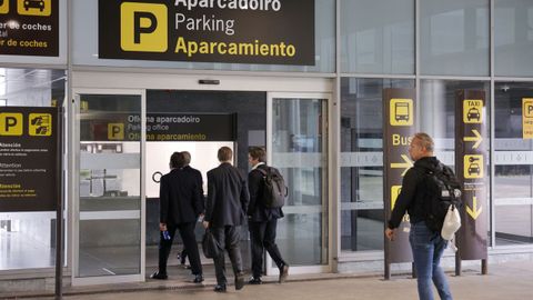 Alvedro recupera la normalidad tras 35 asumiendo los vuelos de Lavacolla