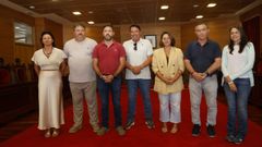 Siete de los ocho concejales de las formaciones de izquierda, con Samuel Lago (PSOE), Tino Cordal (Somos) y Liso Gonz�lez (BNG) a la cabeza, que gobernar�n en minor�a Cambados tras la expulsi�n de Abal