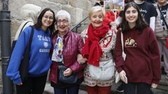 Noelia, Rosa, Mari Carmen y Anta se conocieron en la jornada intergeneracional
