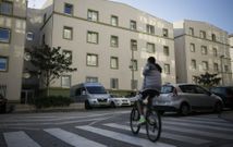 En las viviendas sociales del Carmen, municipales, los vecinos est�n obligados a pagar IBI. 