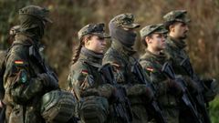 Reclutas alemanes durante un entrenamiento de tiro en Ahlen.