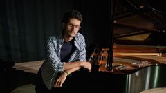 Daniel Filloy act�a en el Auditorio de O Carballi�o