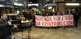La protesta contra el recibo de la contribuci�n congreg� en las calles a un millar de manifestantes en diciembre del 2013. 