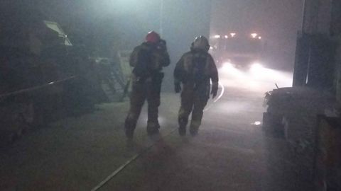 Un momento del simulacro en las estaciones de Cercan�as de Oviedo y Llamaquique