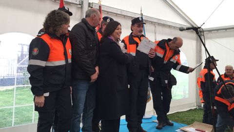 Jornada de convivencia de agrupaciones de Protecc��n Civil en Allariz.Los voluntarios veteranos recibieron homenajes