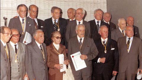 Homenaje del Colegio de Médicos a Ángela por su jubilación.