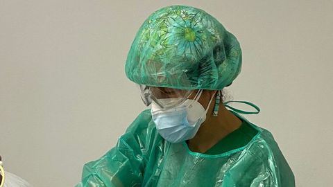 Esther Gim�nez Moolhuyzen, fisioterapeuta en unidad de reanimaci�n- uci covid del Chuac