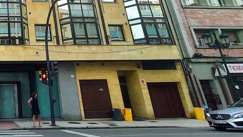 Cubos de basura en Oviedo