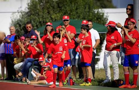 Las instalaciones deportivas de la f�brica acogieron ayer un torneo de f�tbol. 